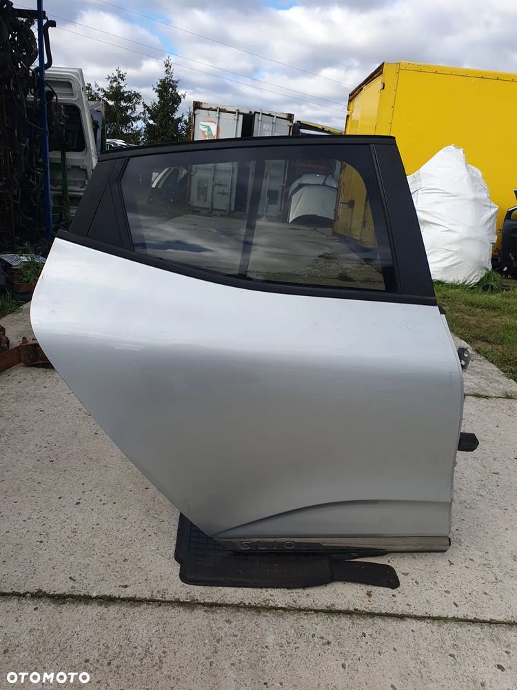 RENAULT CLIO V DRZWI PRAWY TYŁ