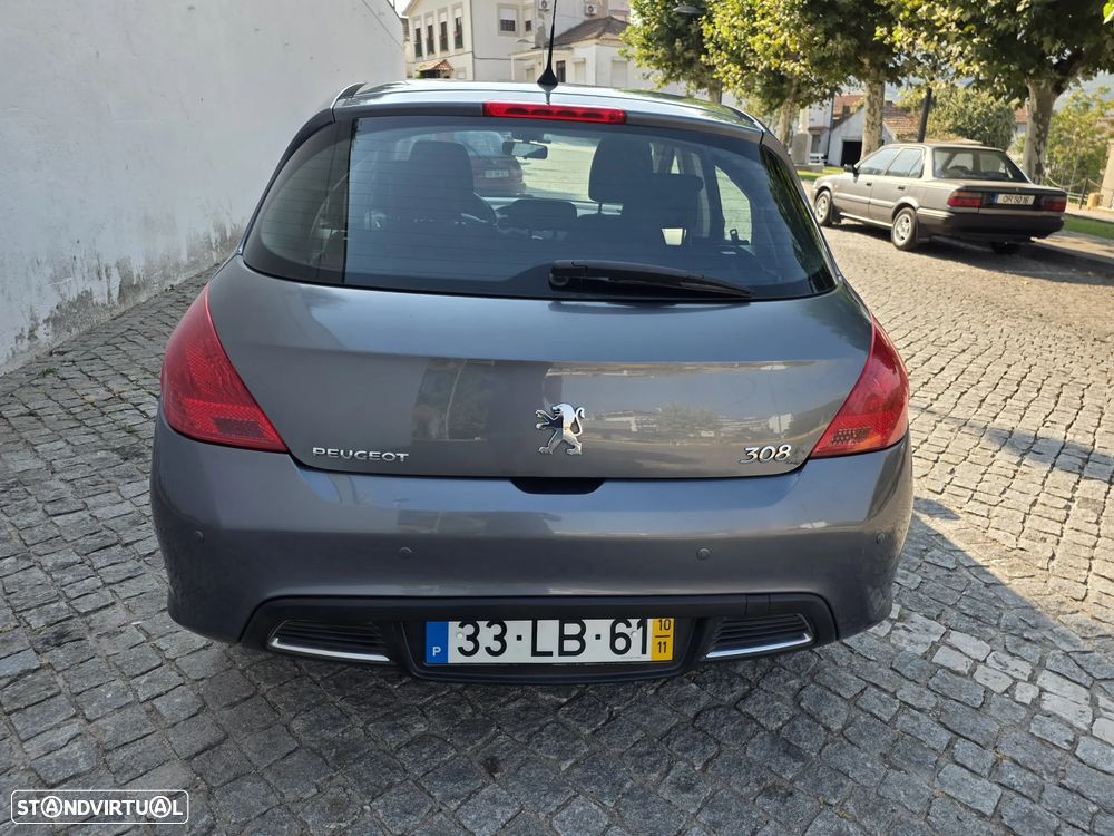 Peugeot 308 1.6 HDi Executive - 12