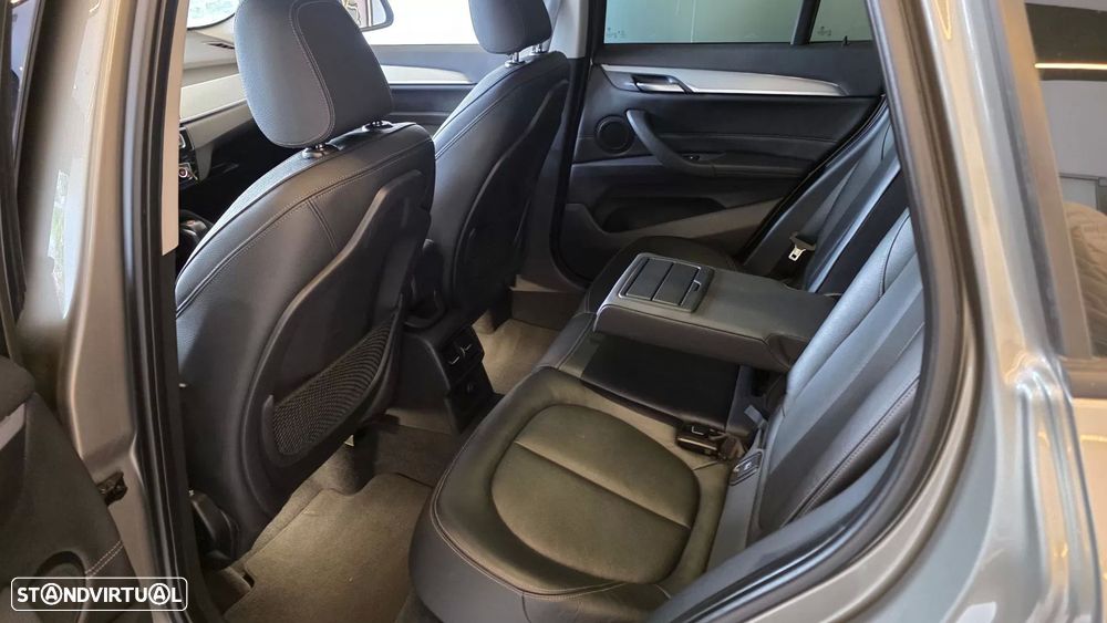 BMW X1 18 d sDrive Auto Line Sport - 43