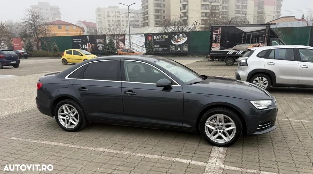 Audi A4 2.0 TDI S tronic - 5