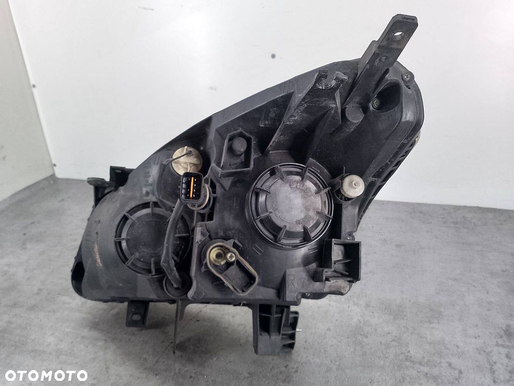LAMPA PRZÓD PRAWA RENAULT KOLEOS I 26010JY 2.0 DCI - 9