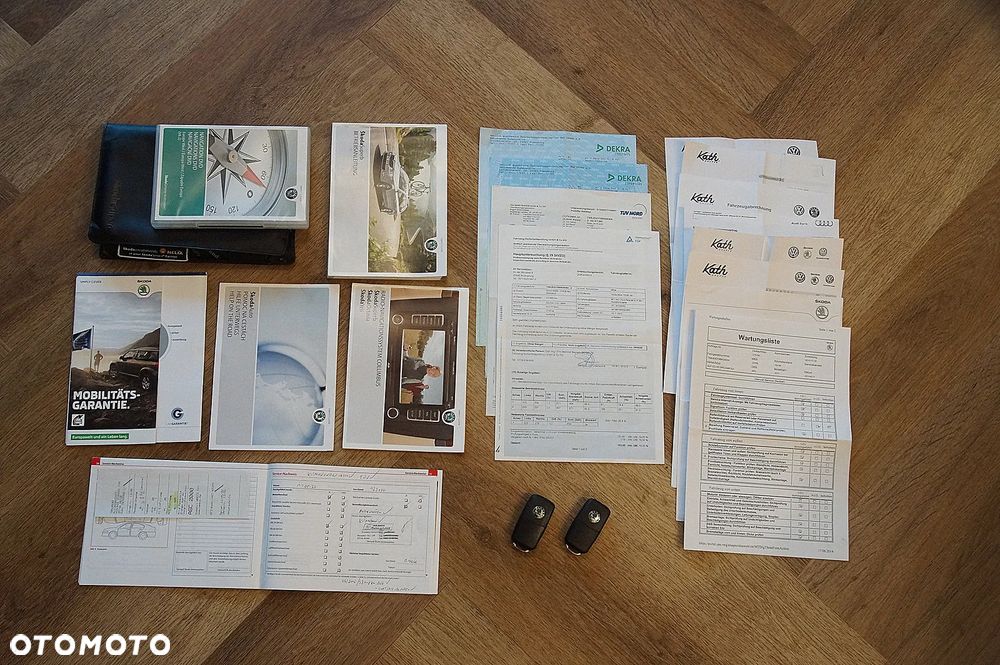 Skoda Superb 2.0 TDI Ambition DSG - 27