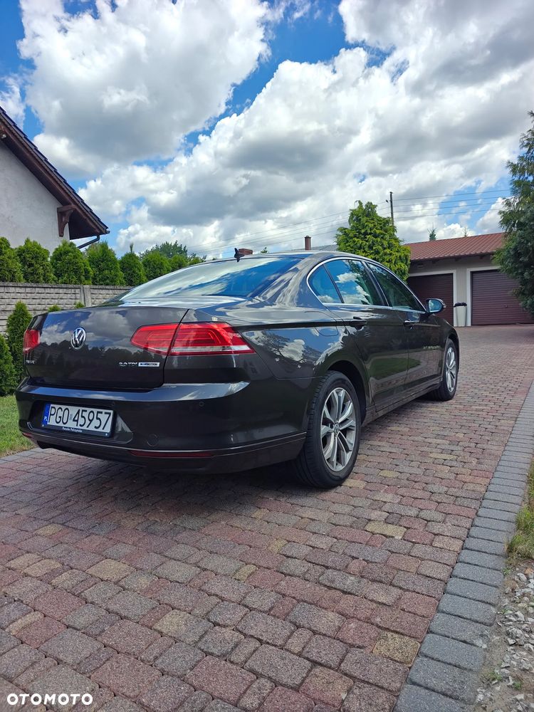 Volkswagen Passat 2.0 TDI SCR DSG Business - 3