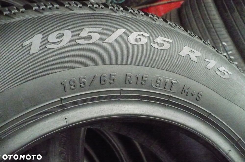 PIRELLI Snowcontrol 3 195/65R15 7,6mm 2021 - 2
