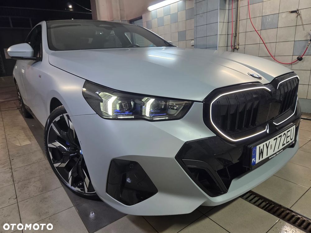 BMW Seria 5 520d xDrive mHEV M Sport - 9