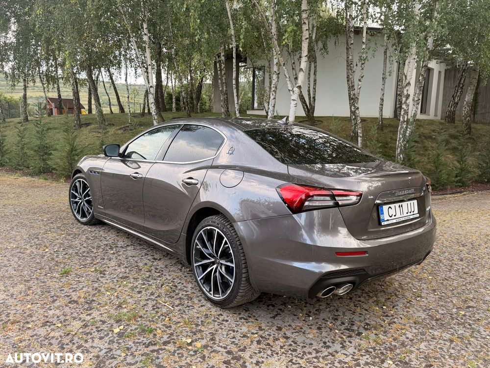 Maserati Ghibli - 10