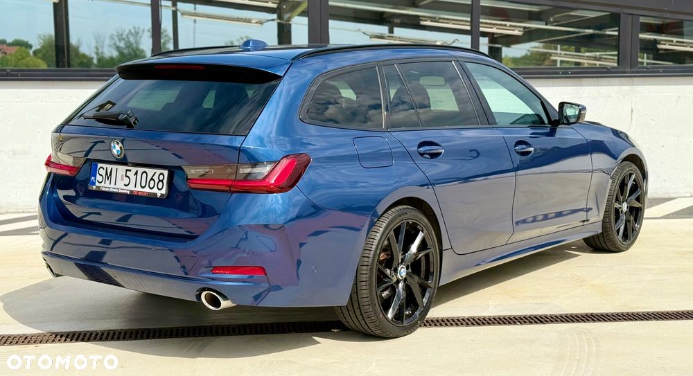 BMW Seria 3 318d Touring M Sport - 8
