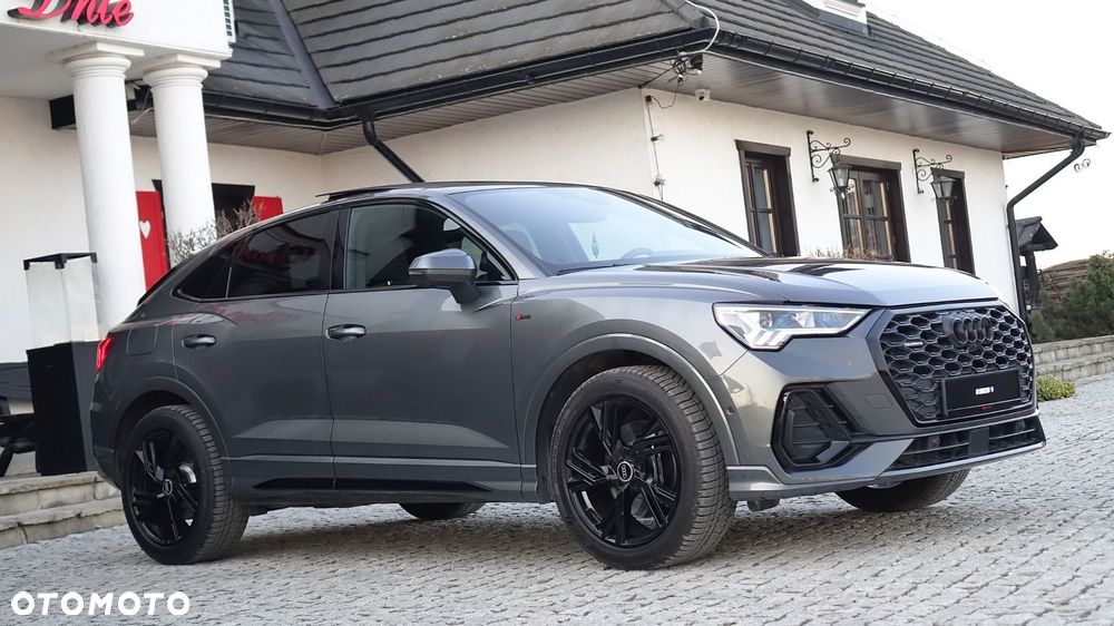 Audi Q3 Sportback - 18