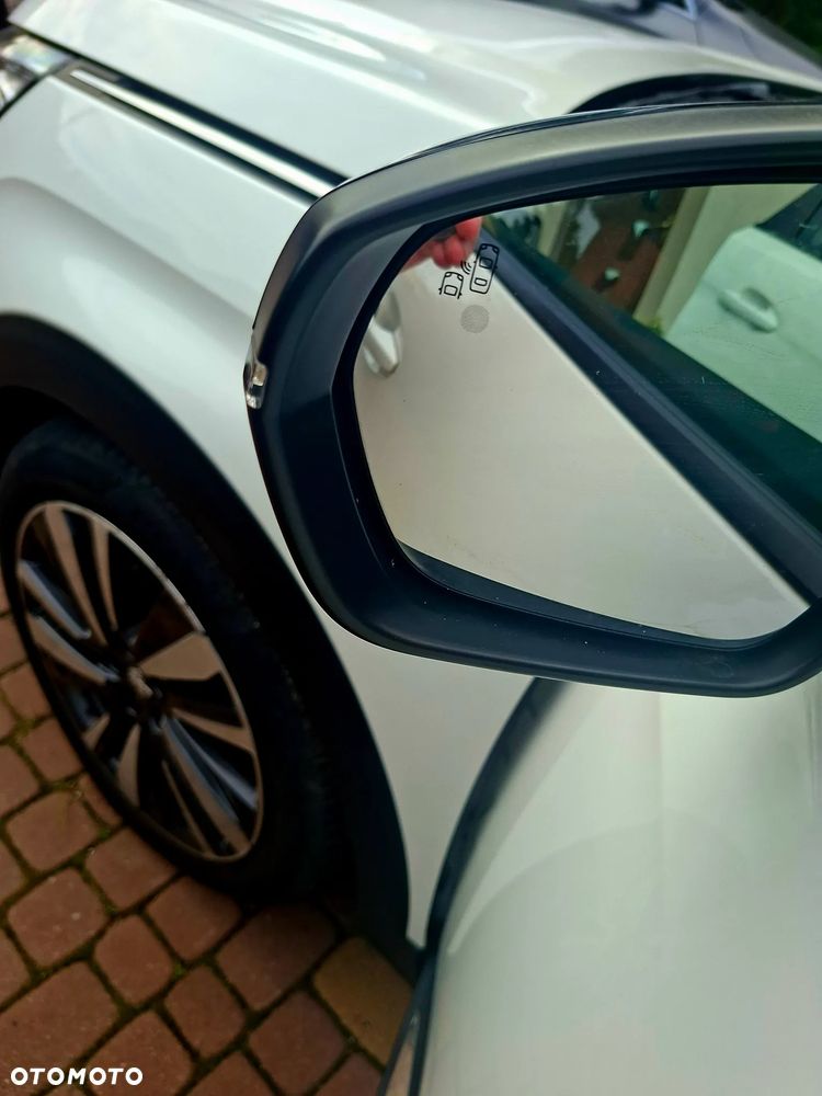 Peugeot 5008 1.5 BlueHDi Allure S&S EAT8 - 23
