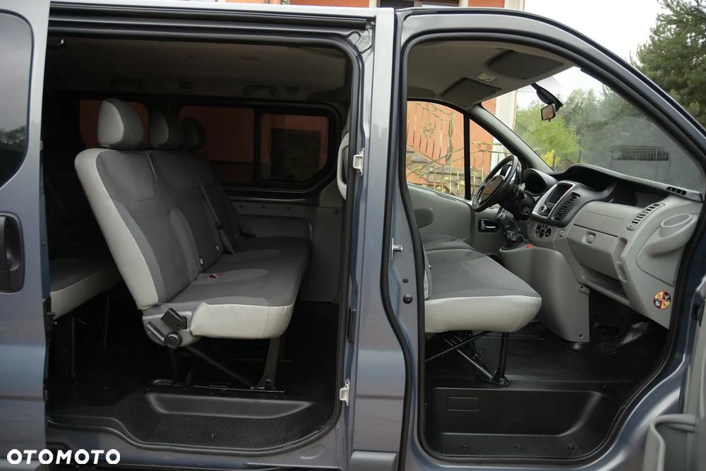 Opel Vivaro - 19