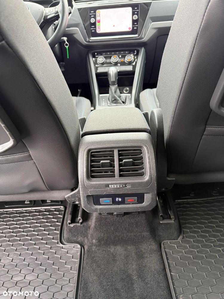 Volkswagen Touran 2.0 TDI SCR DSG UNITED - 21