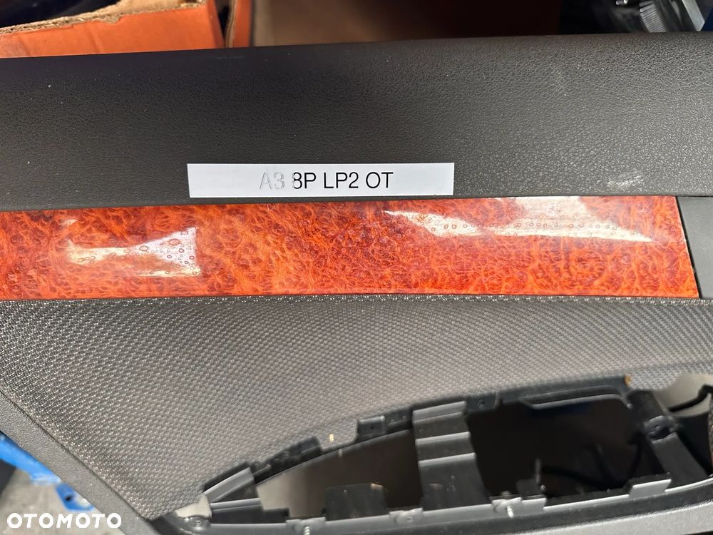Tapicerka, boczek drzwi lewy przód Audi A3 8P - 5