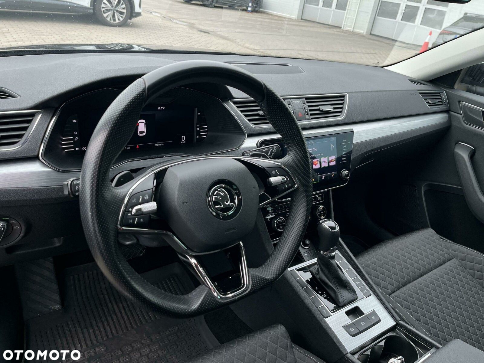 Skoda Superb 1.5 TSI Ambition DSG - 9
