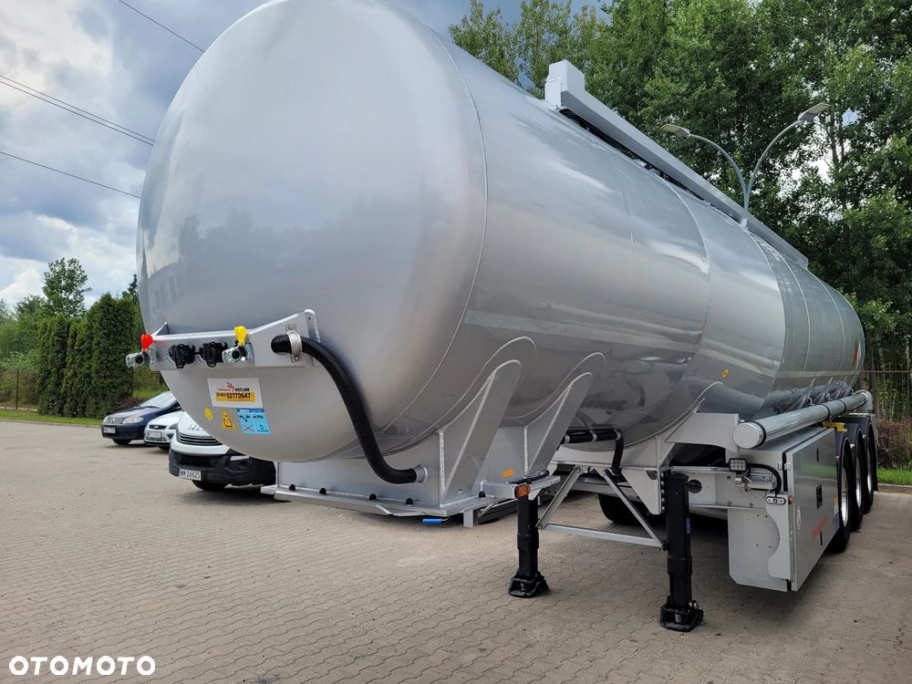 Kassbohrer STB 39 Cysterna Paliwowa - 3