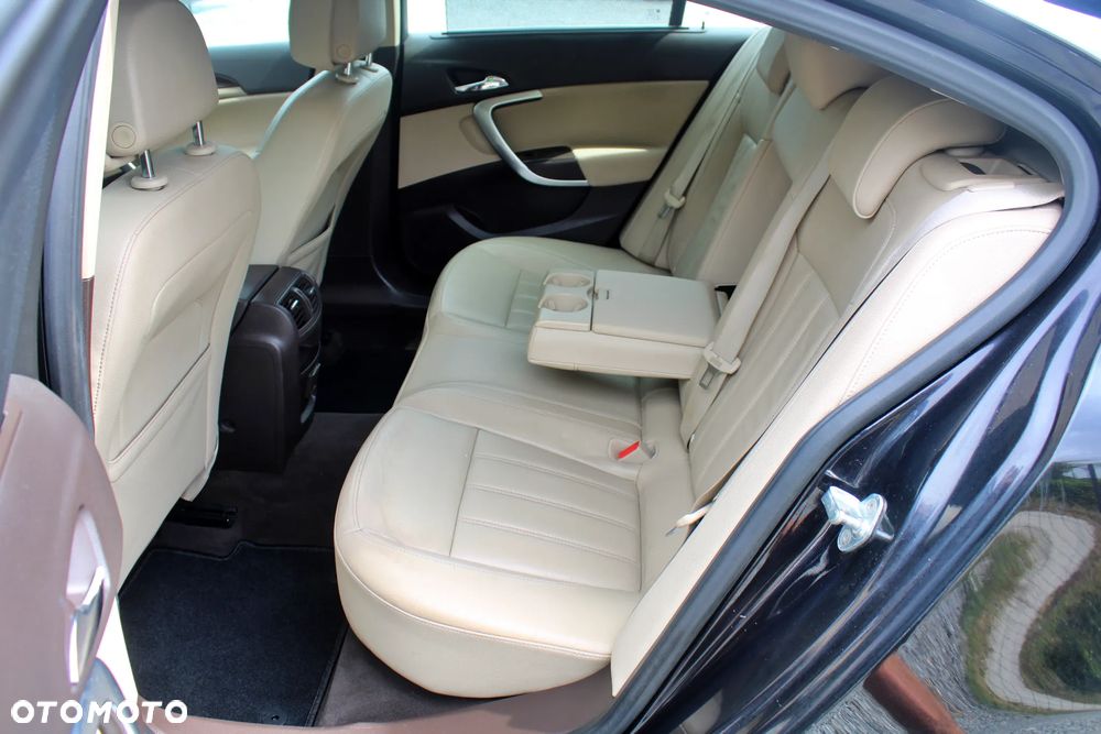 Opel Insignia - 33
