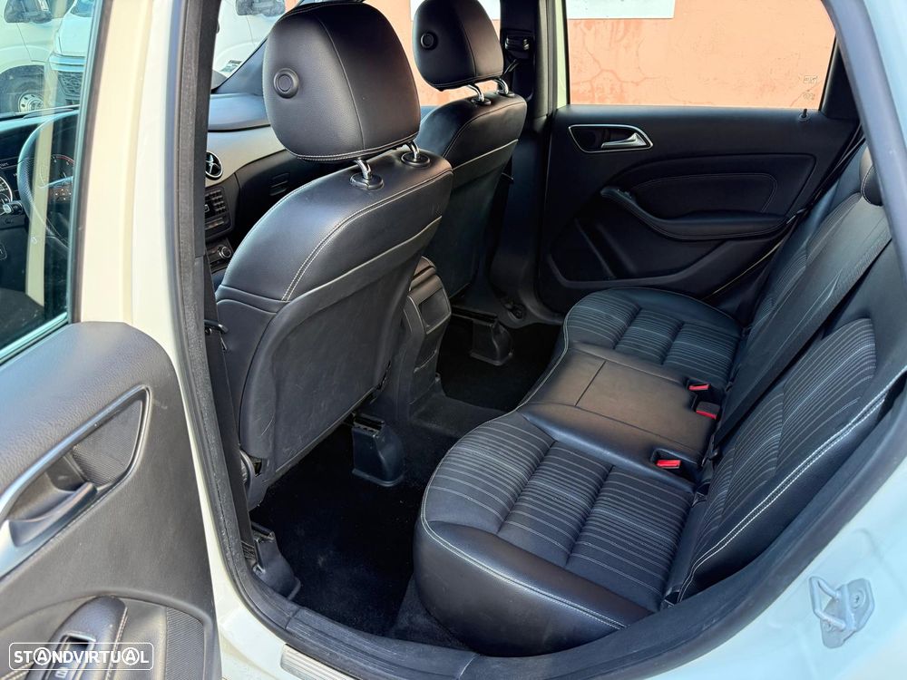 Mercedes-Benz B 180 CDI BlueEFFICIENCY Aut. - 10