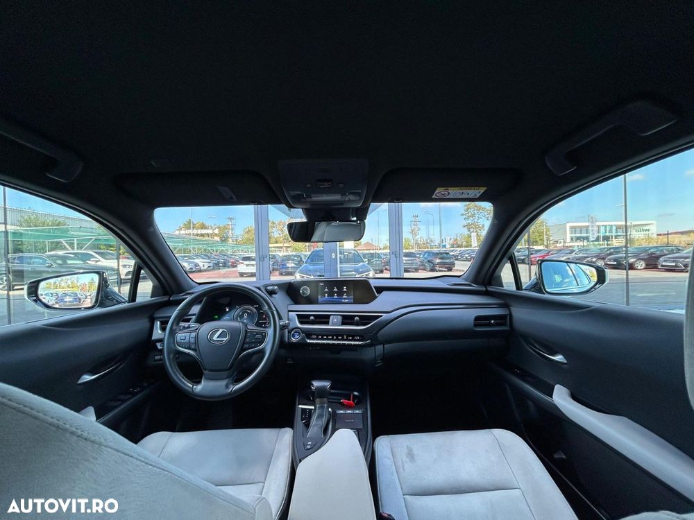 Lexus UX 250h 2.0L HEV 20H- (178 HP) 4X4 CVT Executive - 12