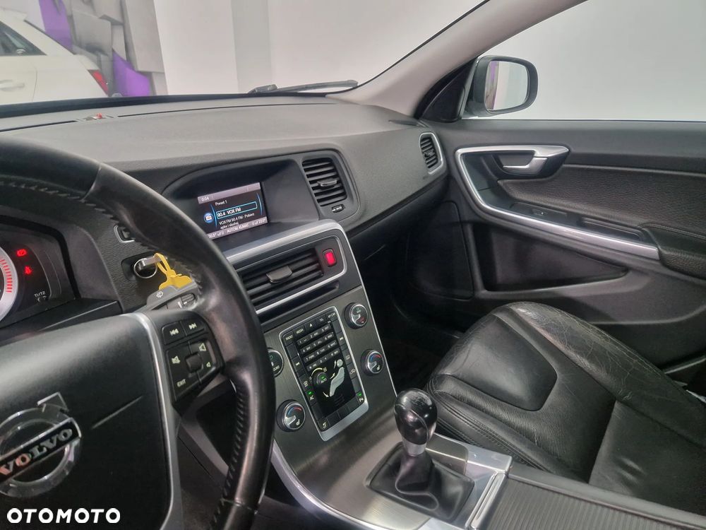 Volvo S60 D5 Summum - 22