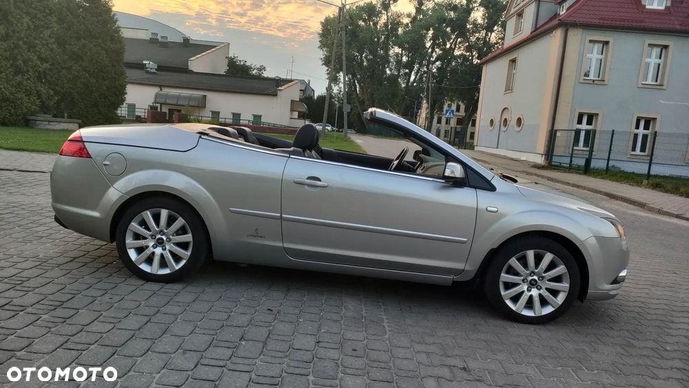 Ford Focus 2.0 16V Titanium - 5