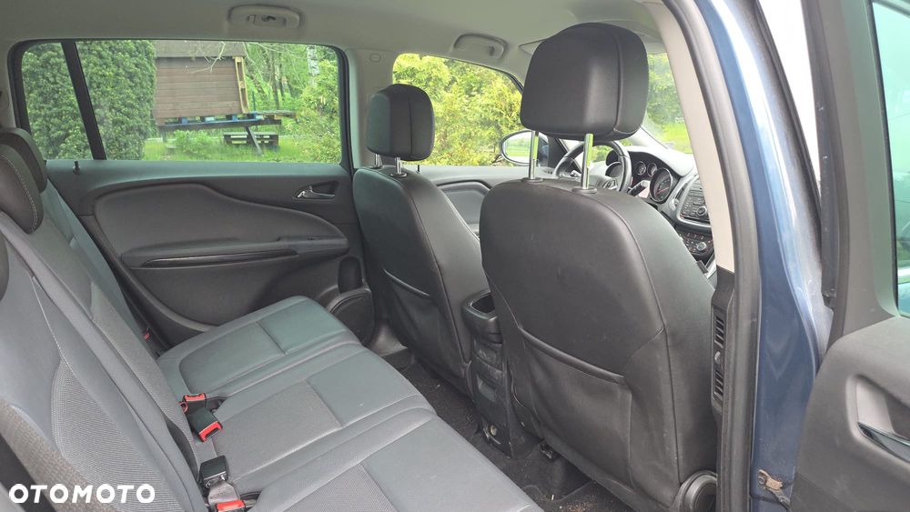 Opel Zafira Tourer 2.0 CDTI Innovation - 19