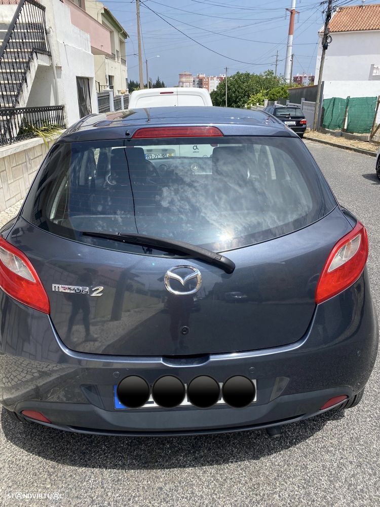 Mazda 2 - 4