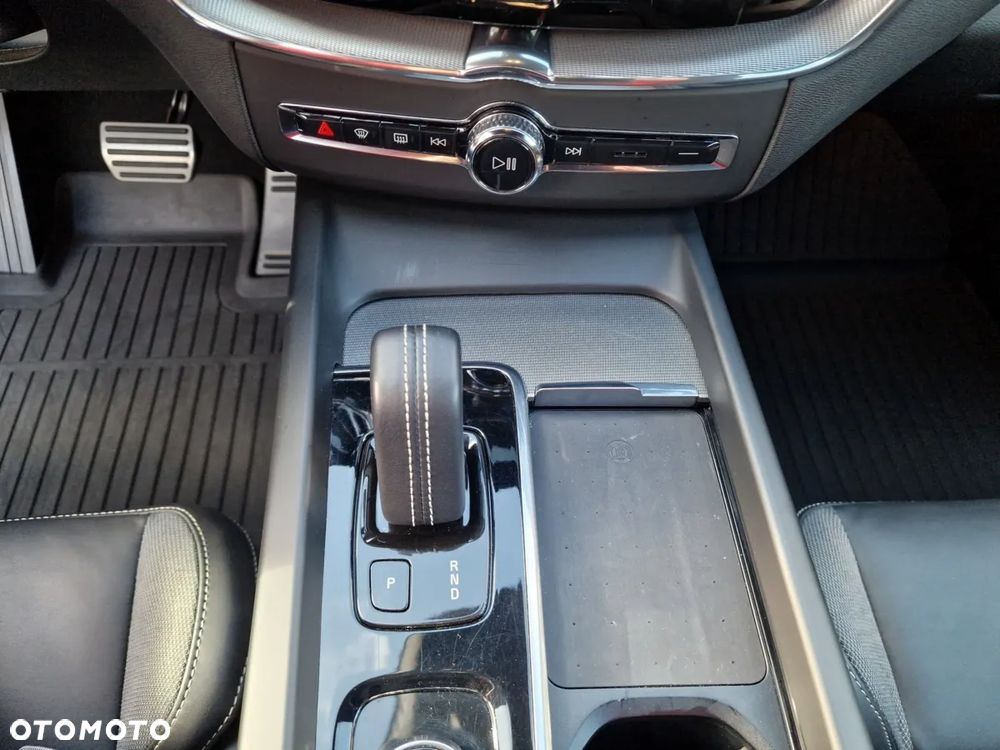 Volvo XC 60 B4 D Geartronic RDesign - 36