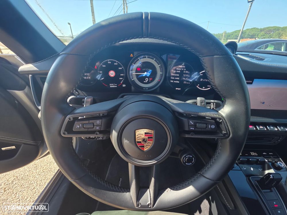 Porsche 911 (992) Targa 4 GTS PDK - 17