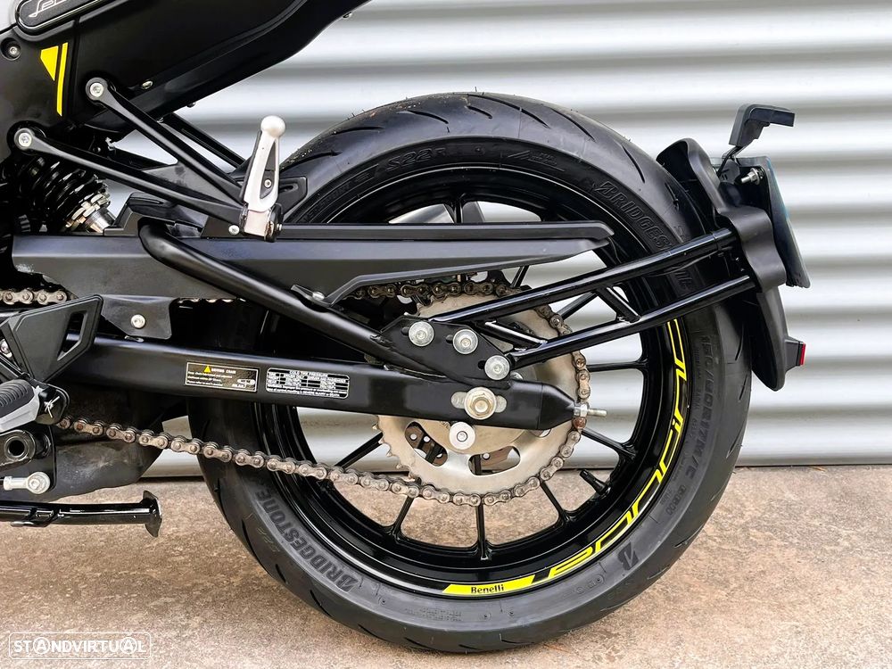 Benelli Leoncino 250 ABS - 8