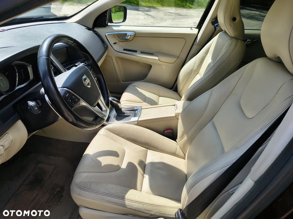 Volvo XC 60 T6 AWD Edition Pro - 10