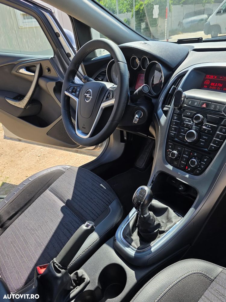 Opel Astra 1.4 Turbo ECOTEC Enjoy - 21