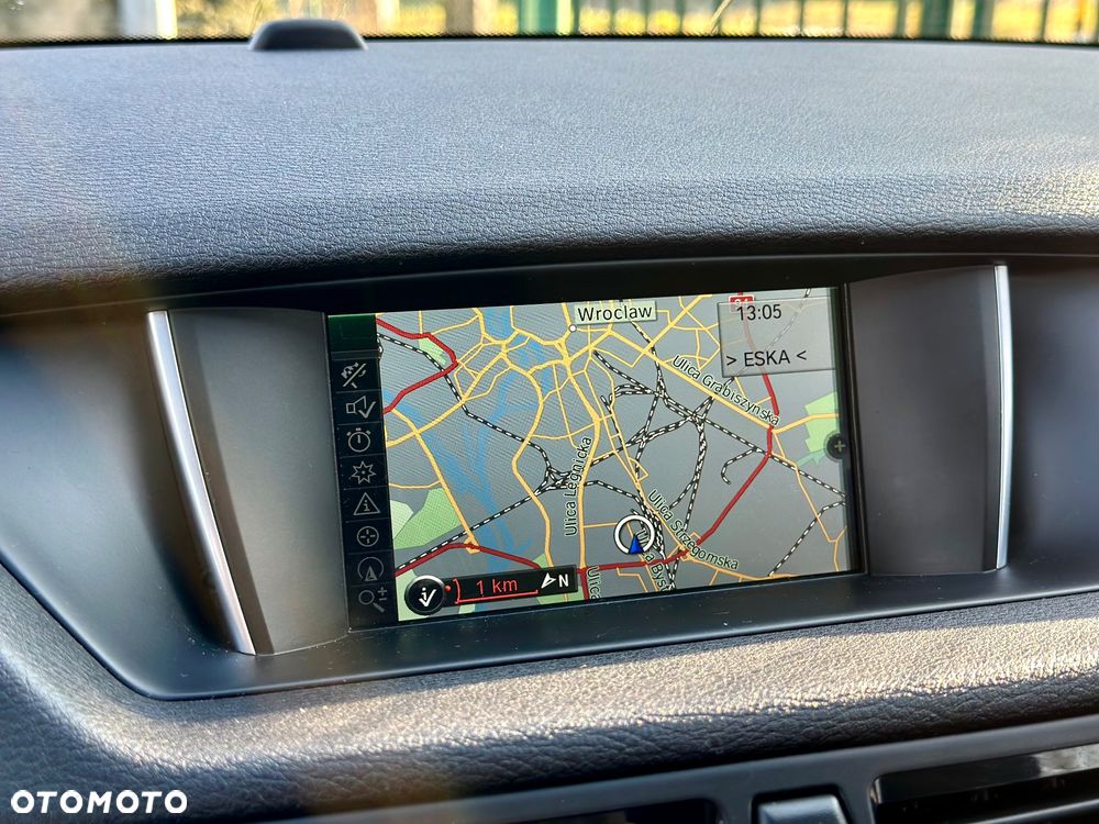 BMW X1 sDrive18d xLine - 18