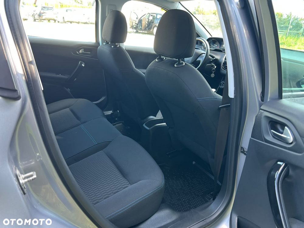 Peugeot 208 BlueHDi 100 Active Pack - 18