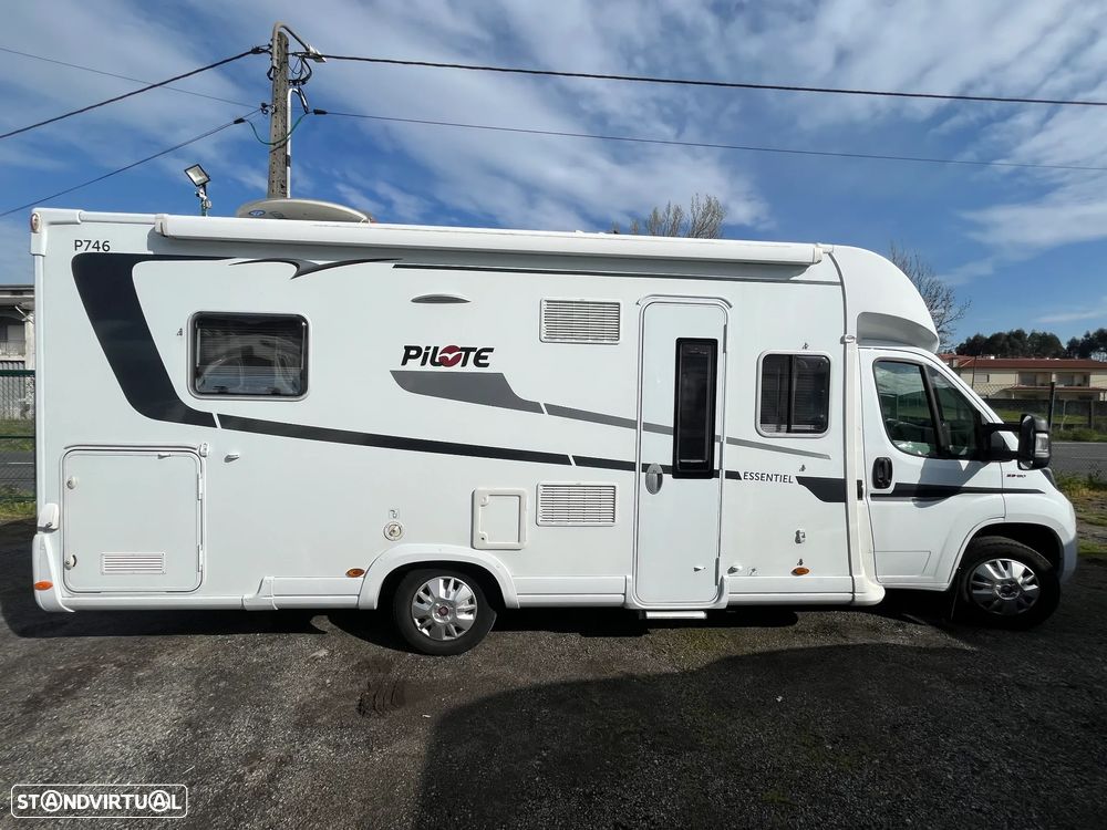 Pilote Essential 746 - 4