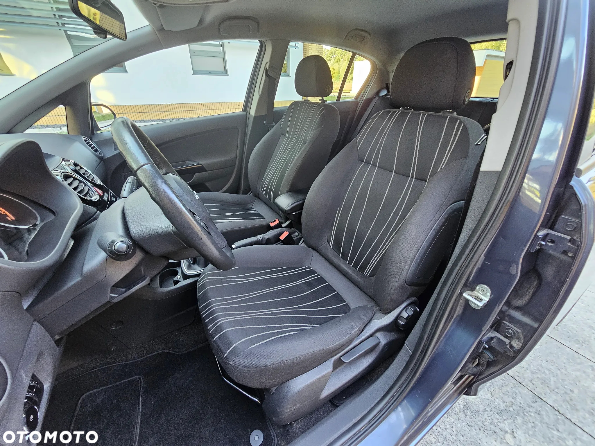 Opel Corsa 1.2 16V 111 - 9