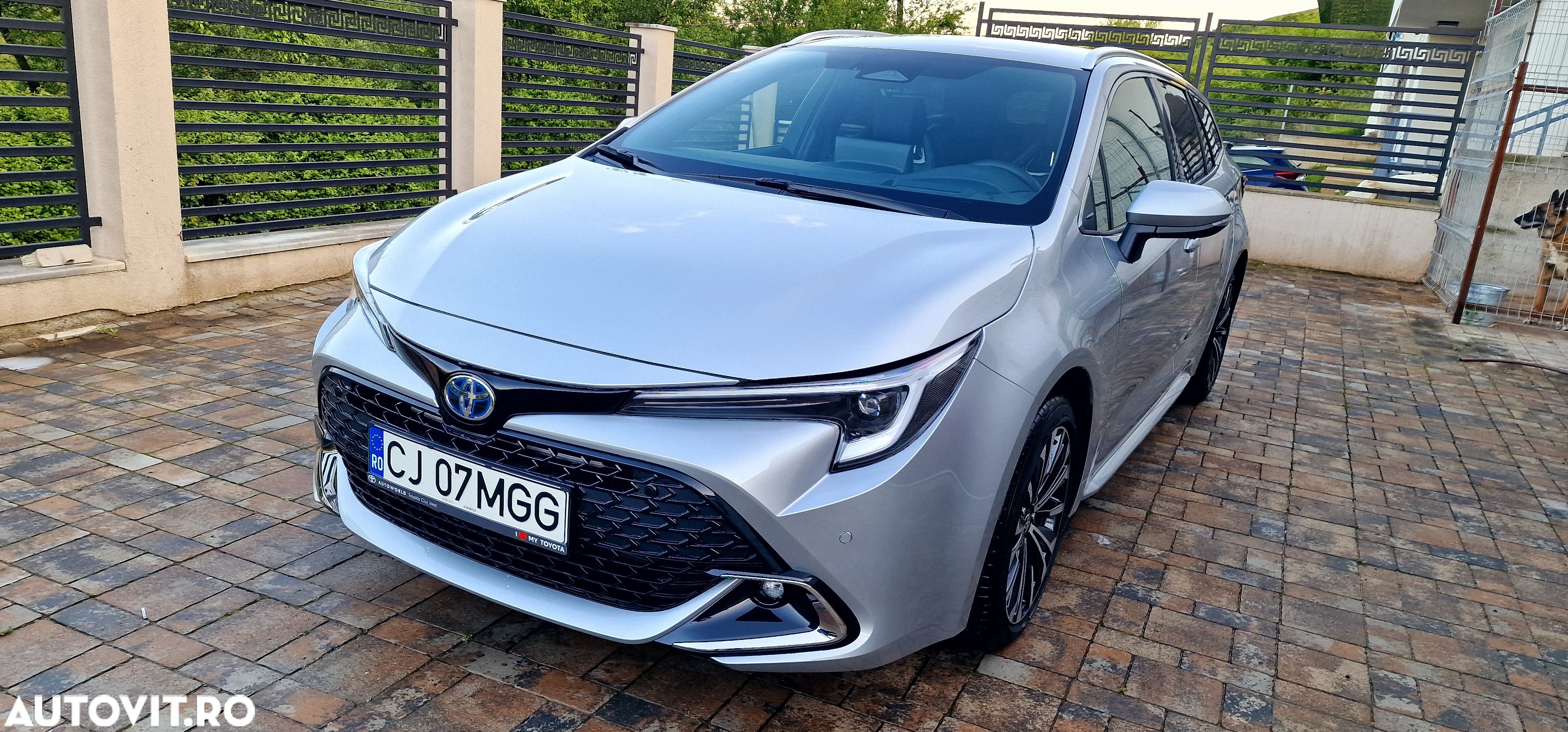 Toyota Corolla 2.0 HSD Exclusive - 1