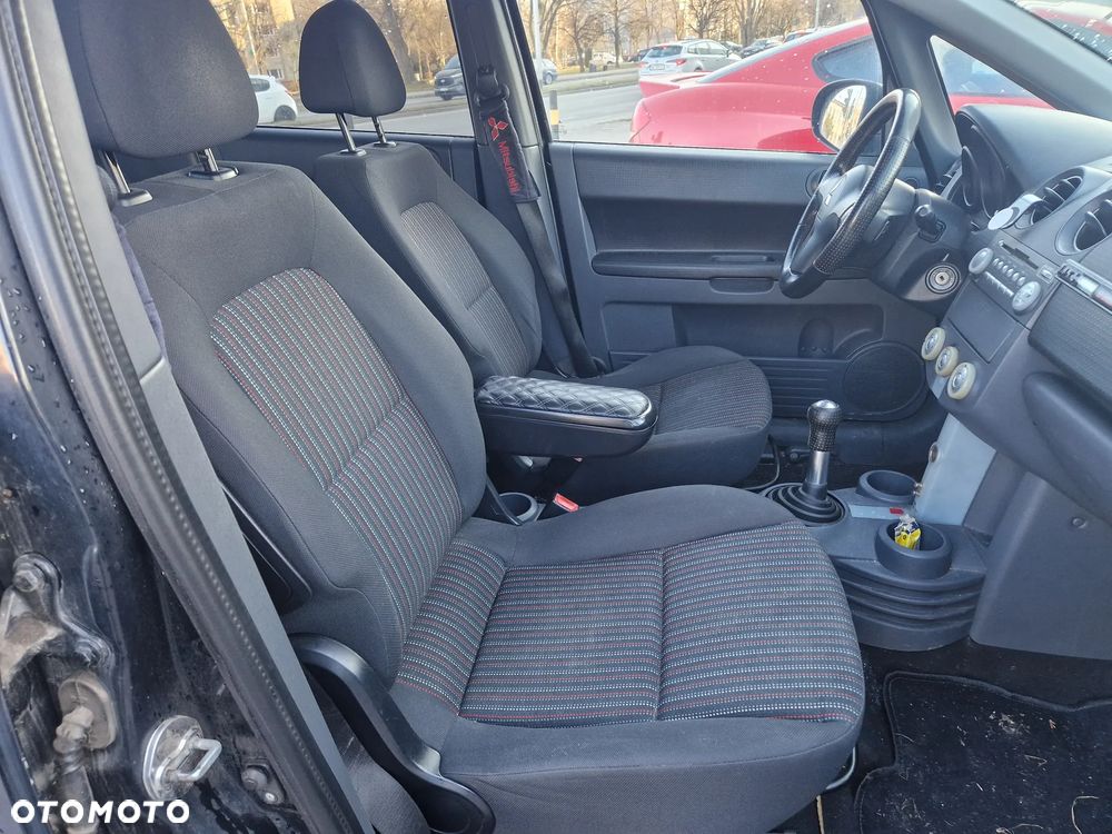 Mitsubishi Colt - 6