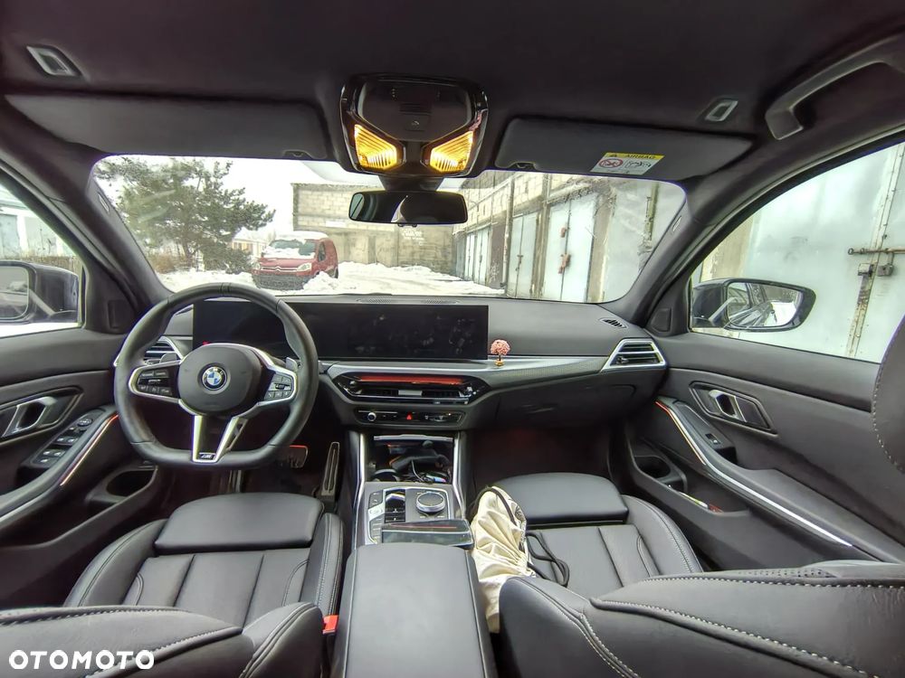 BMW Seria 3 320i Sport Line sport - 15