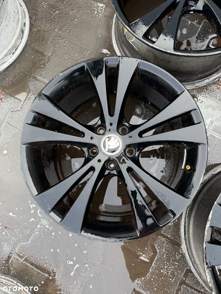 SKODA SUPERB FELGI ALUMINIOWE 18'' 5x112 7,5J - 3