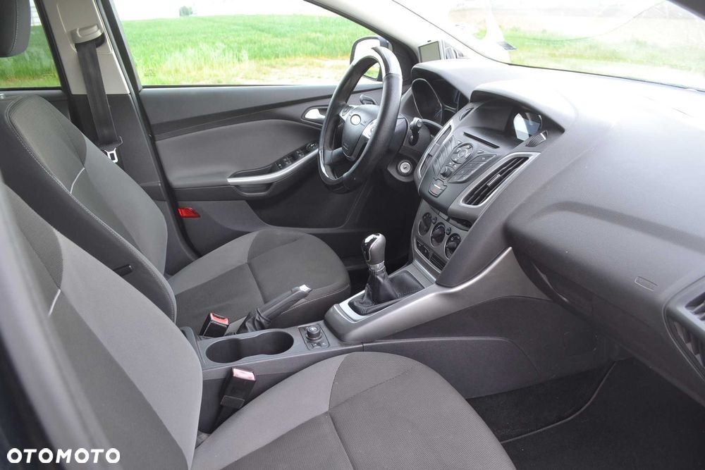 Ford Focus - 8