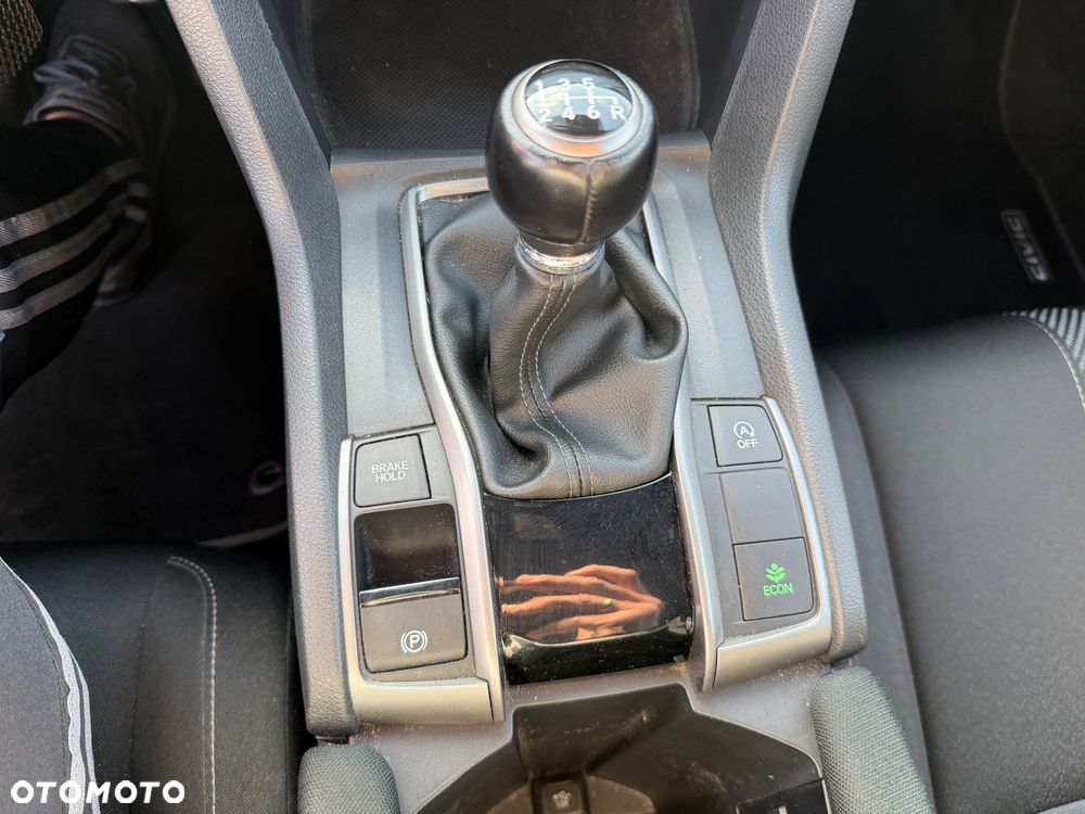 Honda Civic 1.0 T Comfort Sport Line - 35