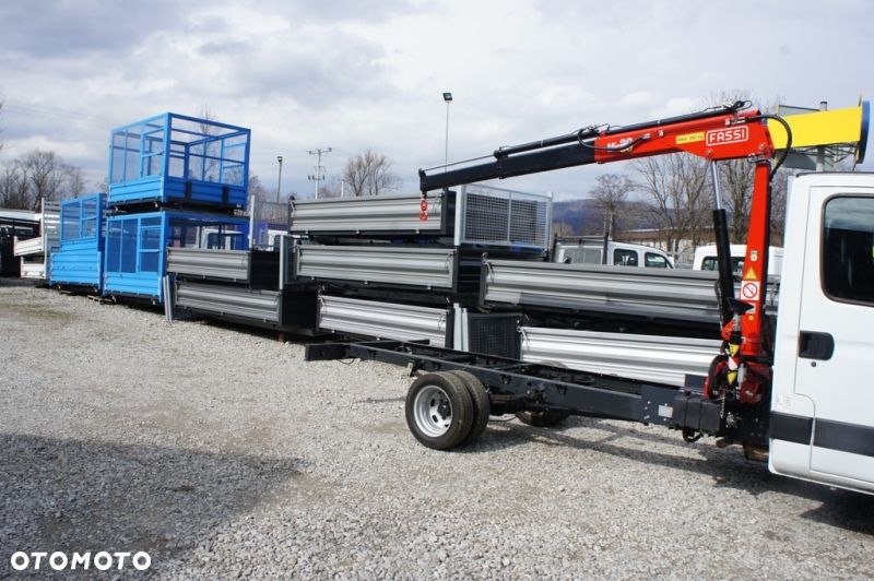 Iveco 35C15 rama skrzynia izoterma HDS żuraw - 13