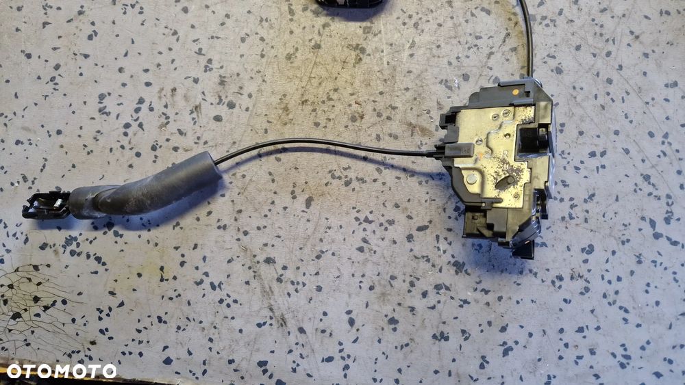 RENAULT MEGANE 3 ZAMEK DRZWI PRAWY TYŁ 4PIN - 1