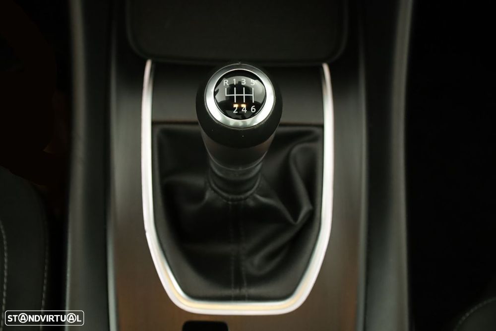 Nissan Qashqai 1.3 DIG-T N-Connecta LED - 14