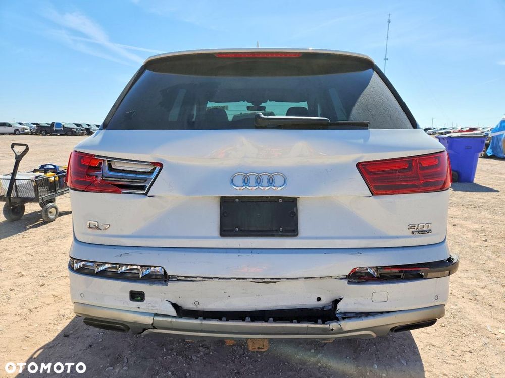 Audi Q7 3.0 TFSI Quattro Tiptronic - 6