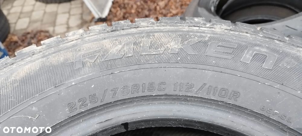 225/70/15c falken eurowinter hs437 - 2