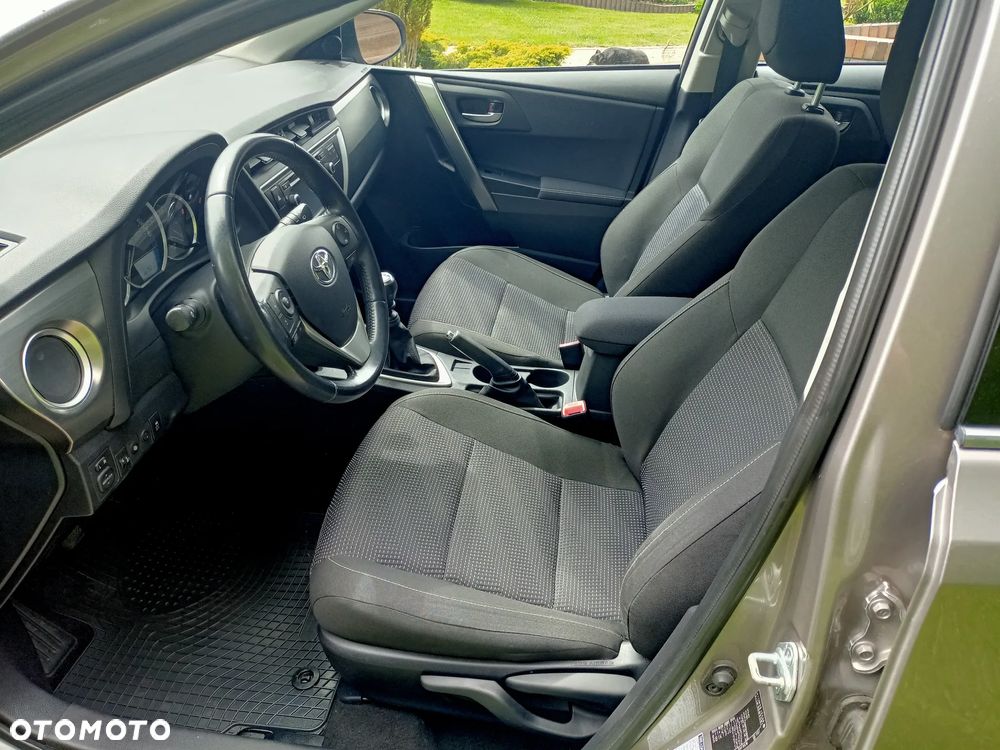 Toyota Auris 1.33 VVT-i Comfort - 13