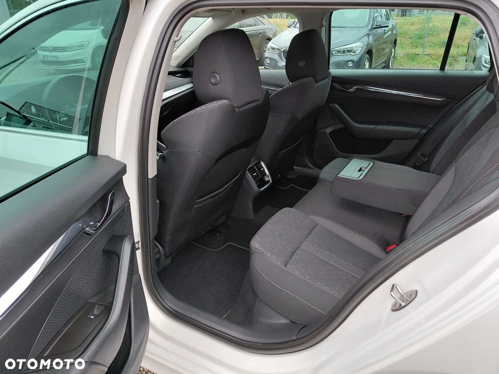Skoda Octavia 2.0 TDI SCR Style DSG - 14