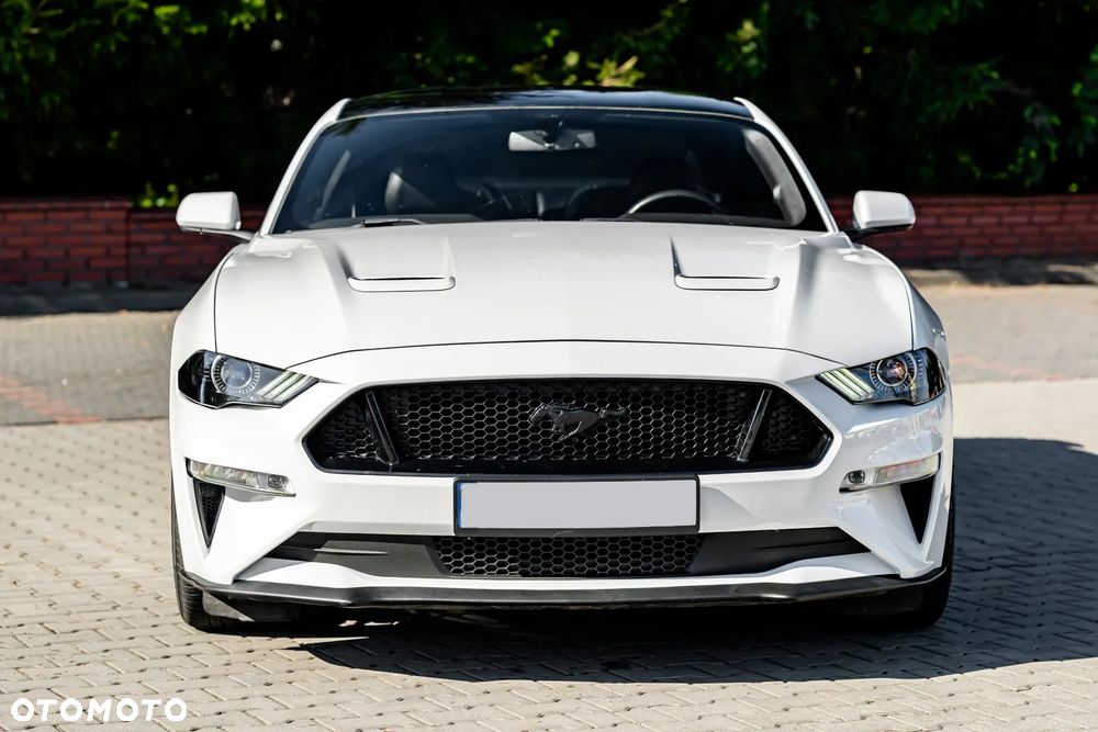 Ford Mustang - 4