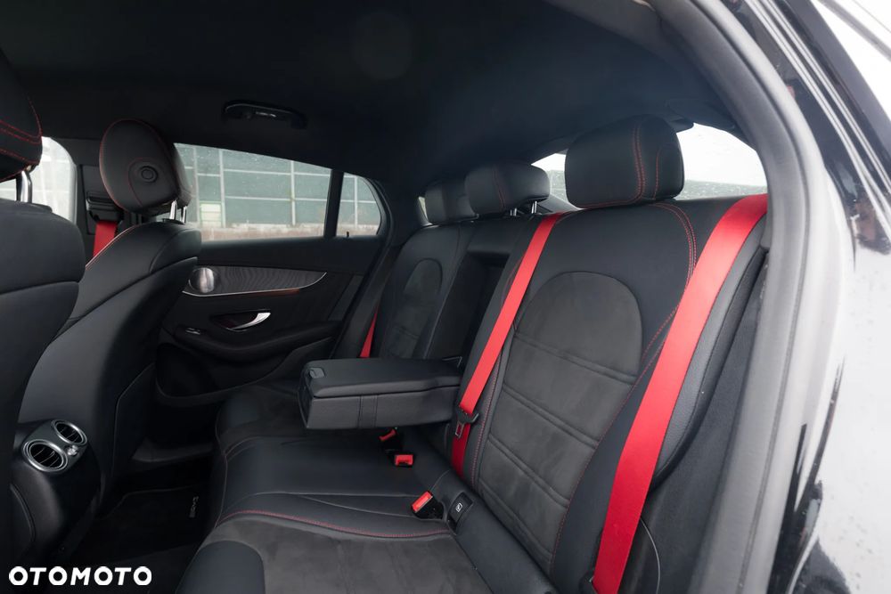 Mercedes-Benz GLC AMG 43 4Matic 9G-TRONIC - 34