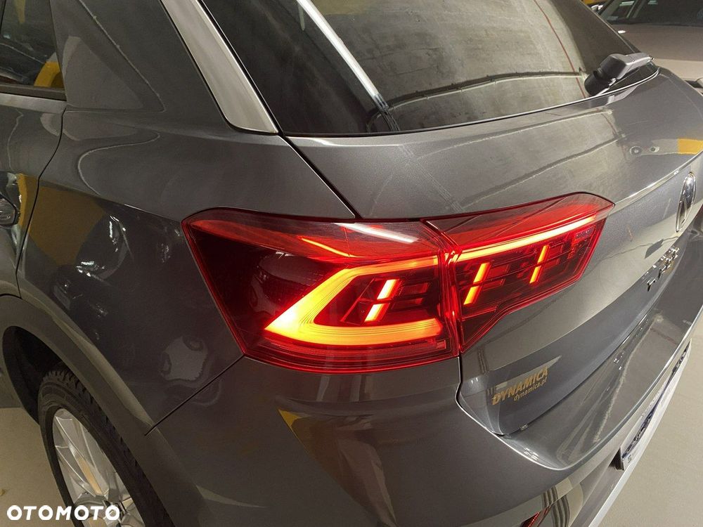 Volkswagen T-Roc - 12